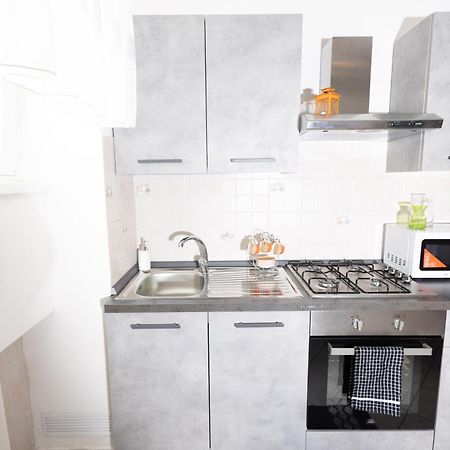 Delightful Apartment Close To The Center Lido di Ostia Kültér fotó
